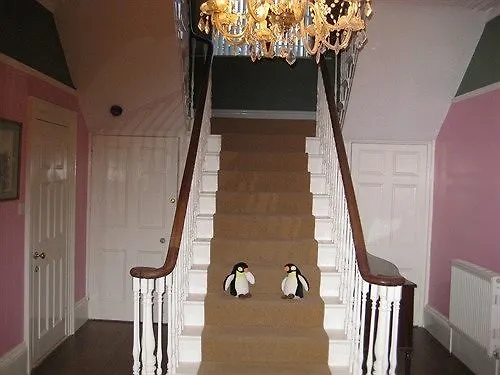 The Arlington Hotel Hele